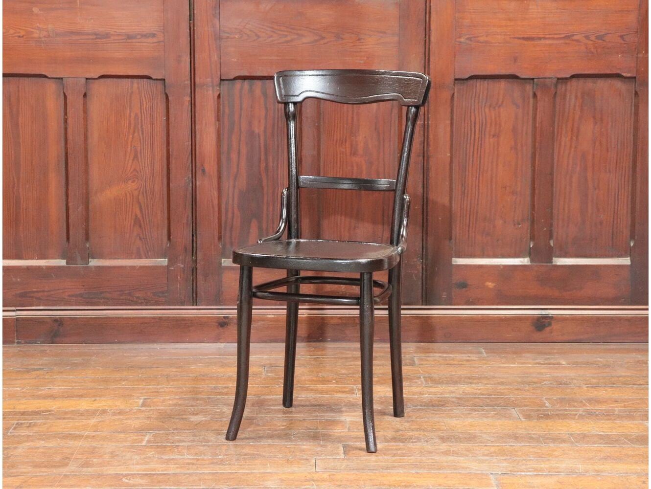 ベントウッドチェア