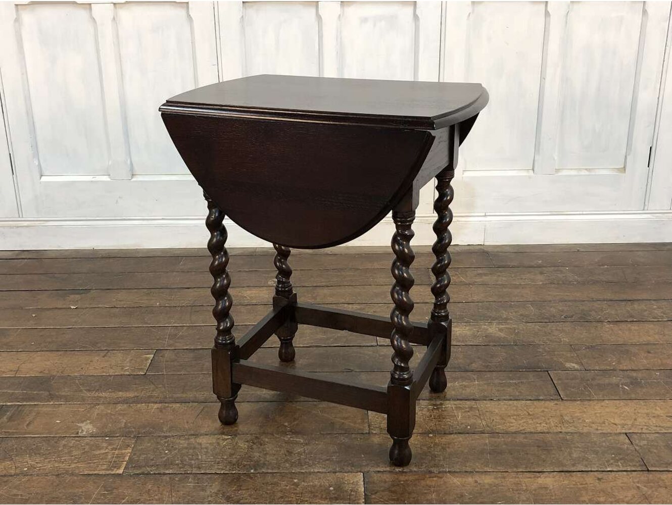 バタフライテーブル