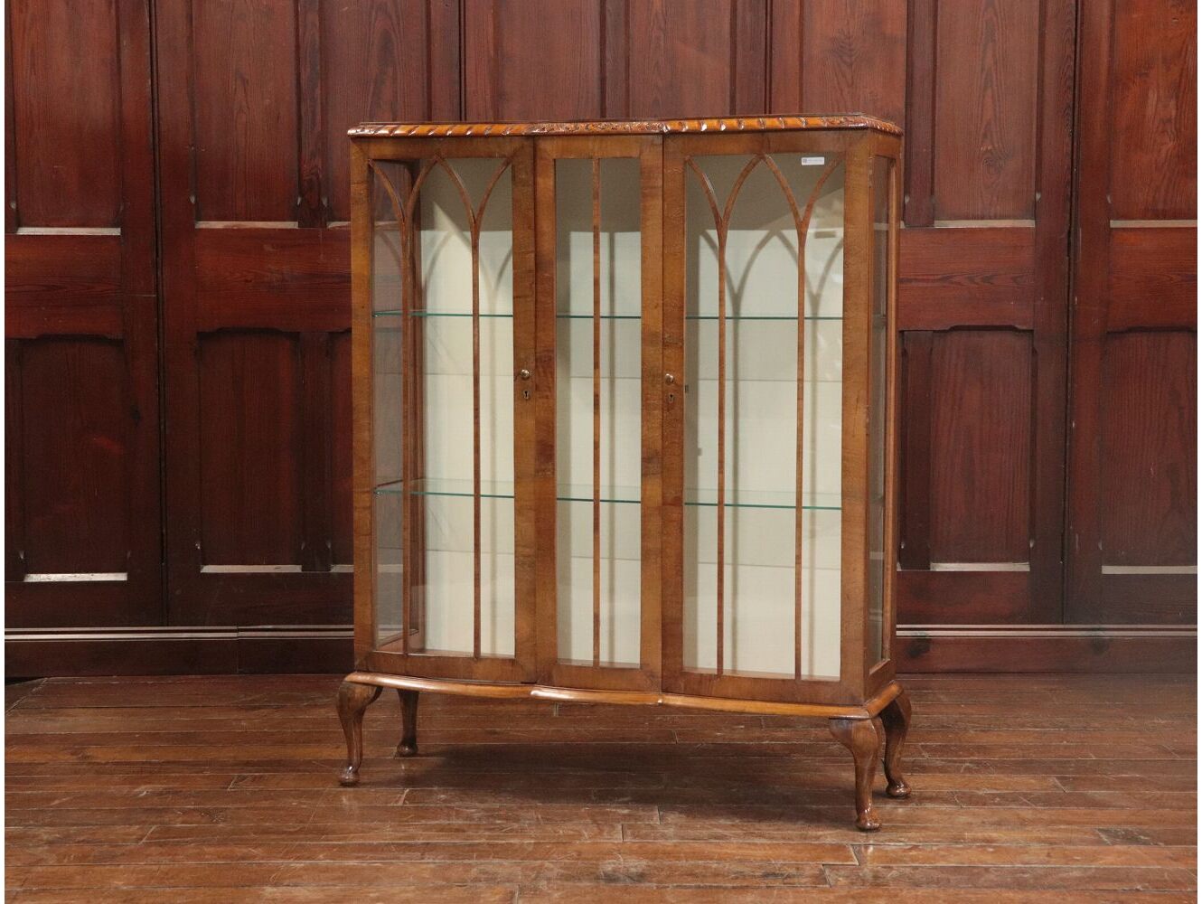 ディスプレイキャビネット