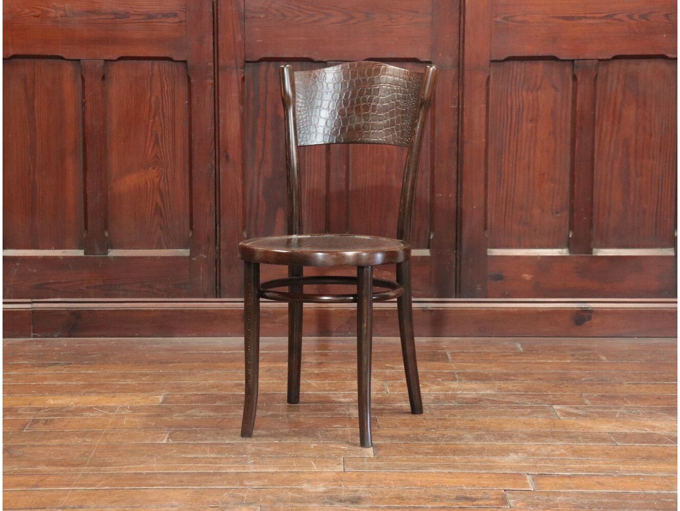 ベントウッドチェア THONET