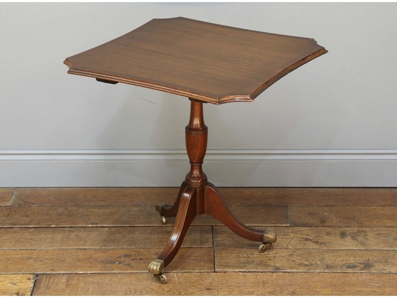 オケージョナルテーブル