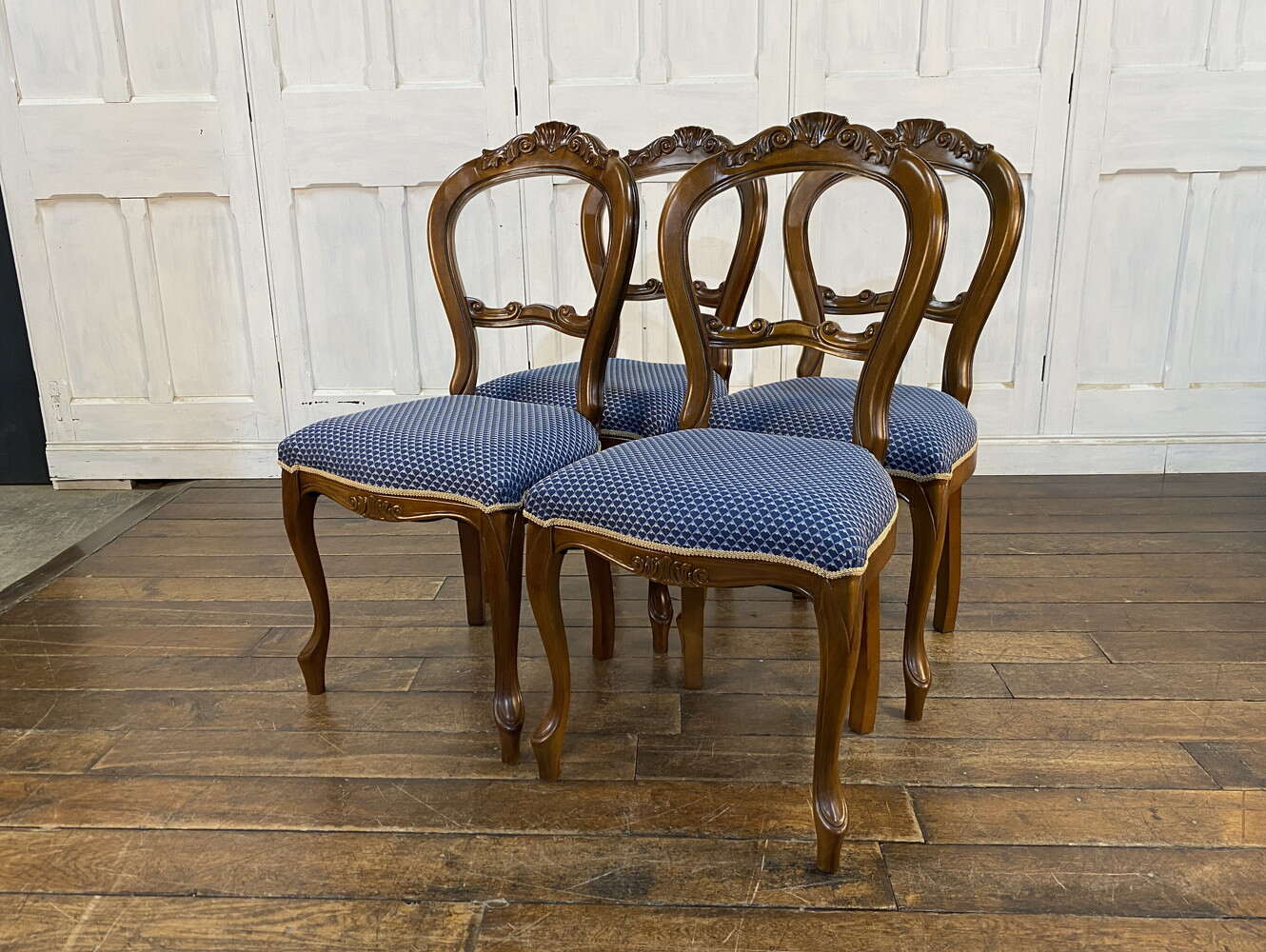 チェア4脚セット