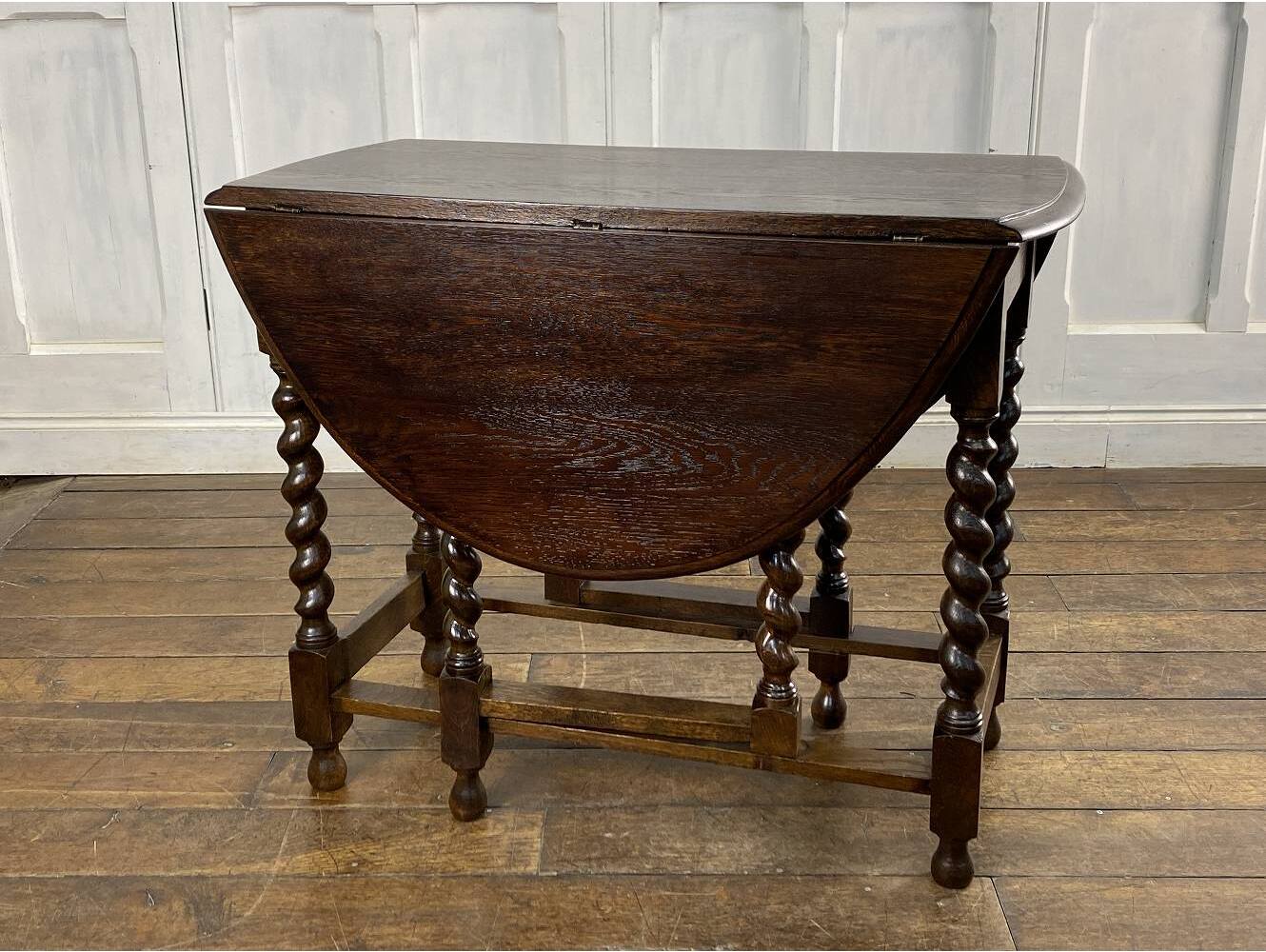 ゲートレッグテーブル