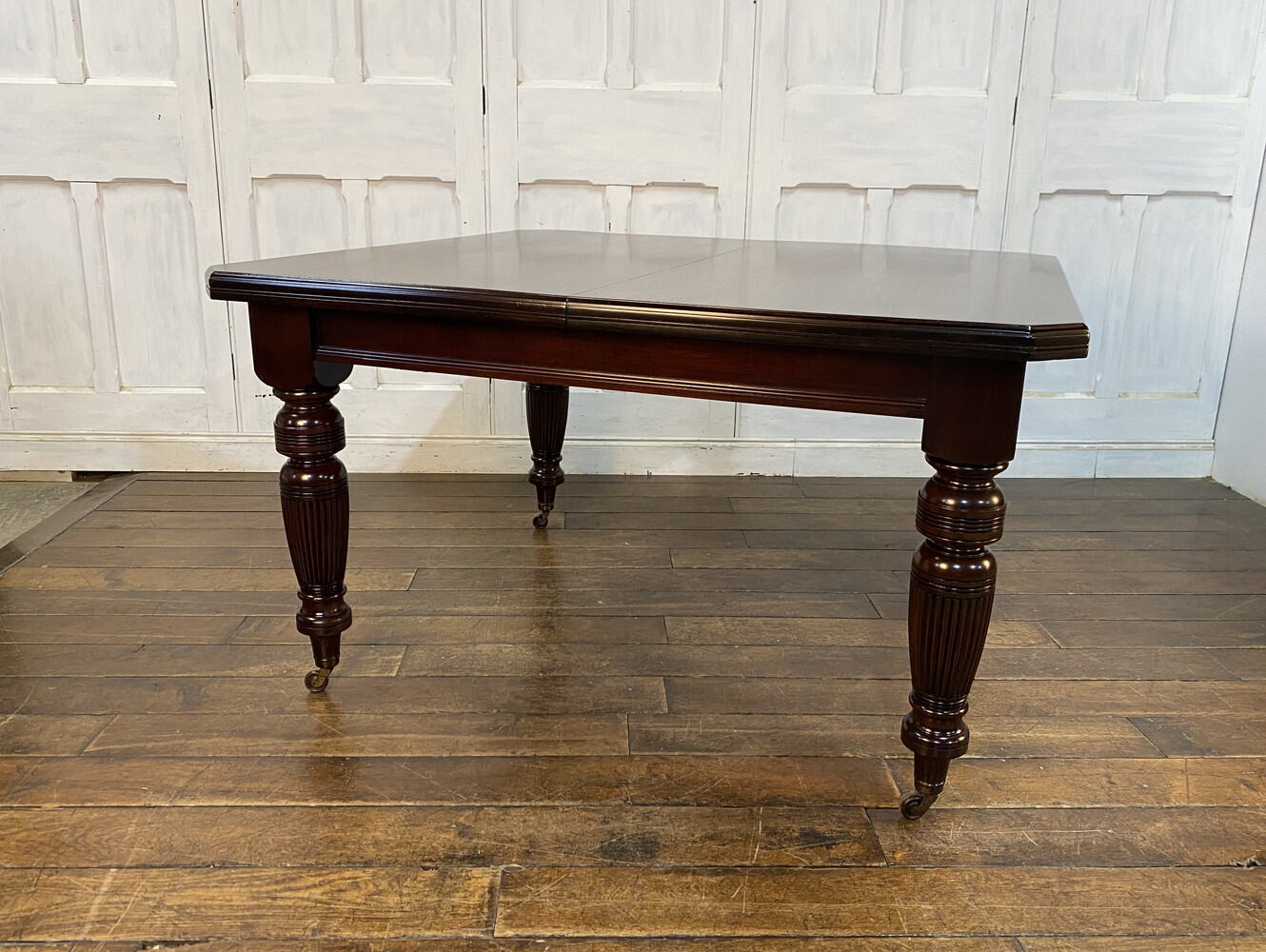 エクステンションテーブル