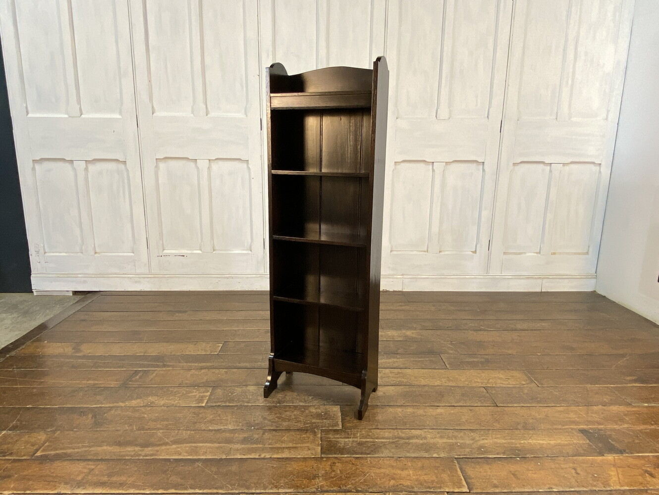 ブックシェルフ