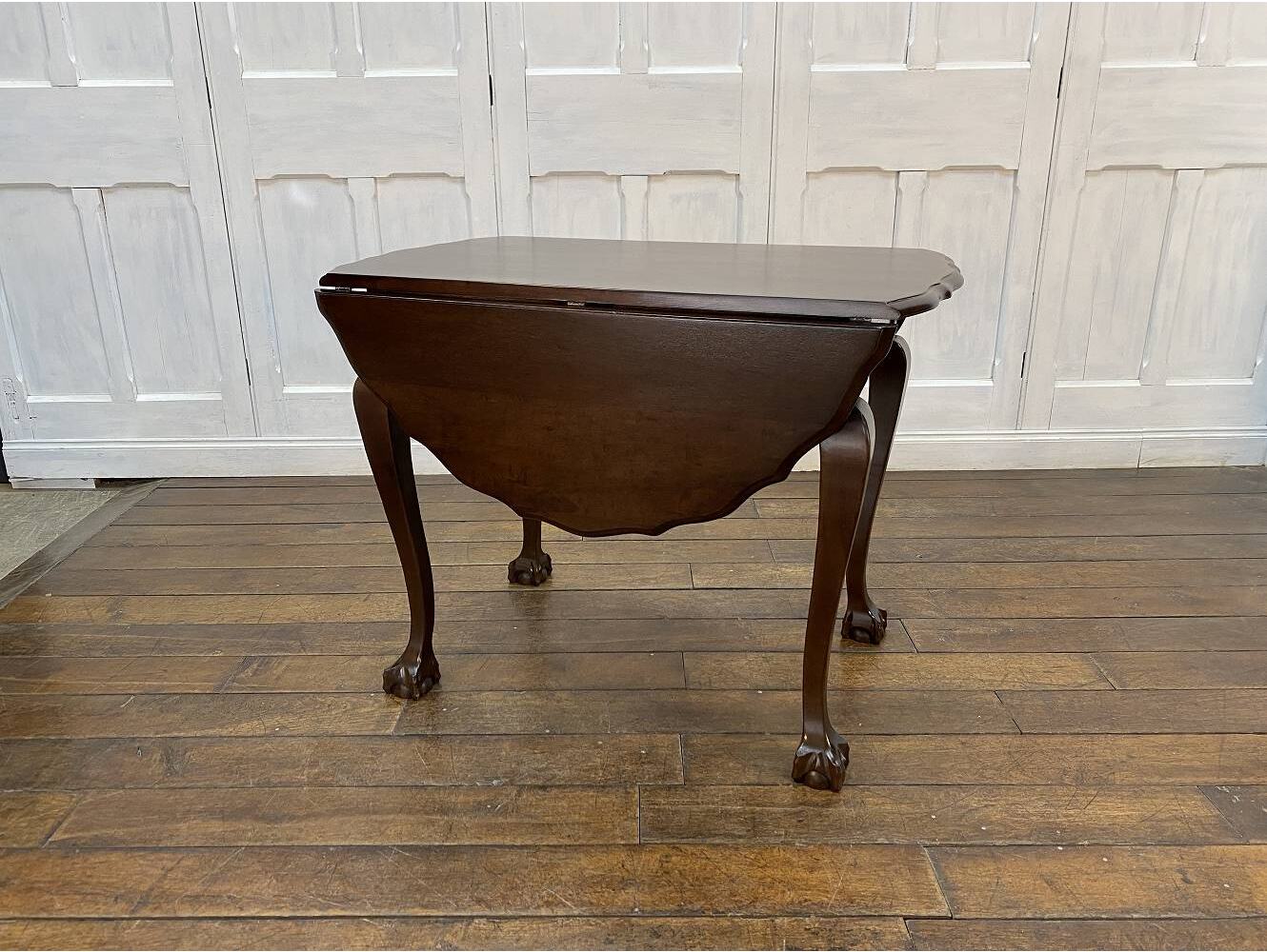 バタフライテーブル