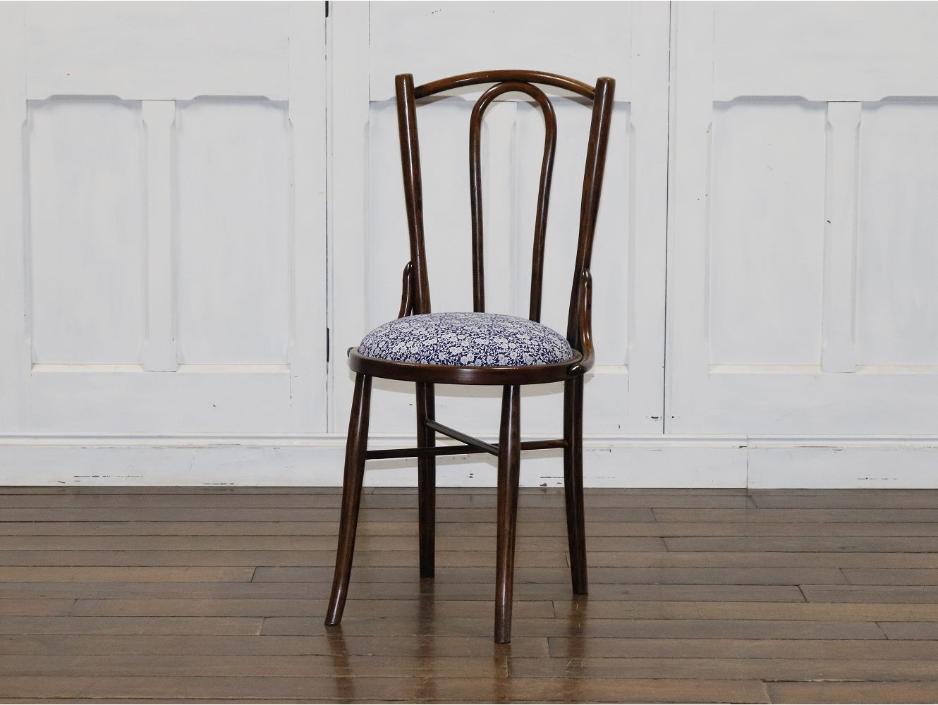 ベントウッドチェア with BURLEIGH