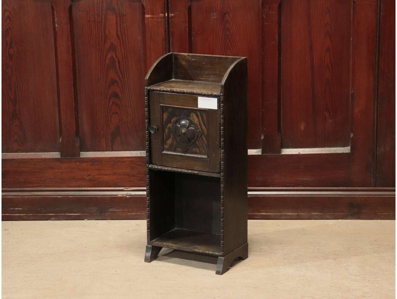 パイプキャビネット