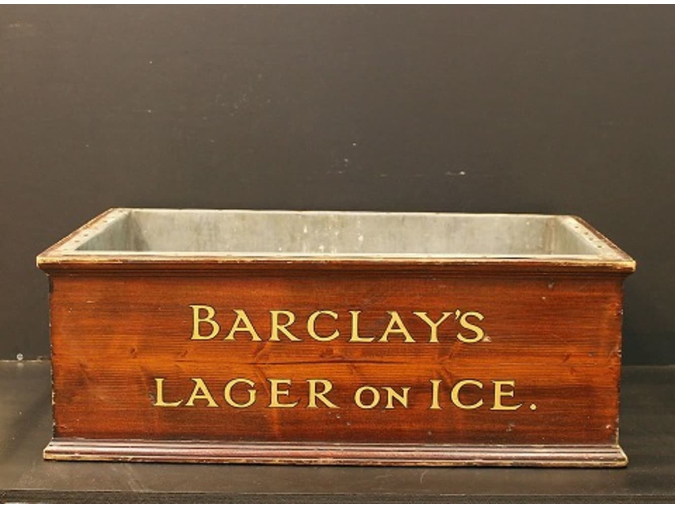 クーラーボックス