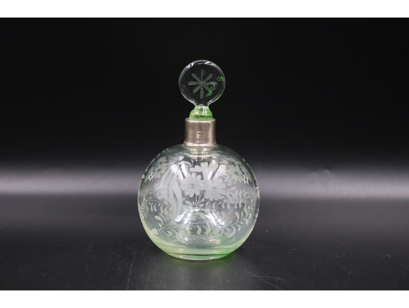 パフュームボトル