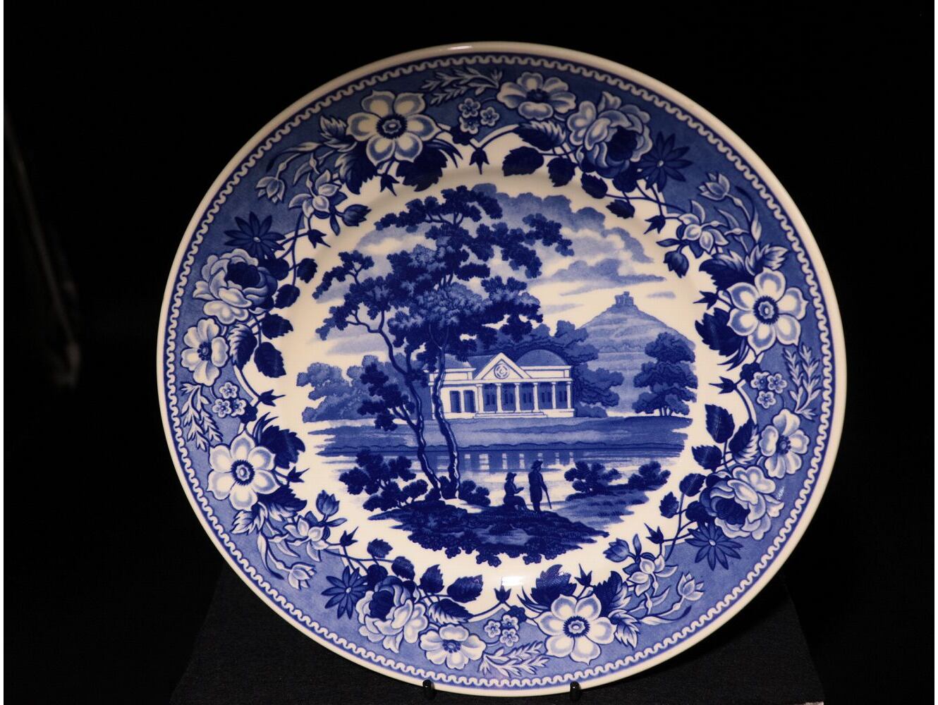 プレート WEDGWOOD Queen's Ware 'Gothic Ruins'