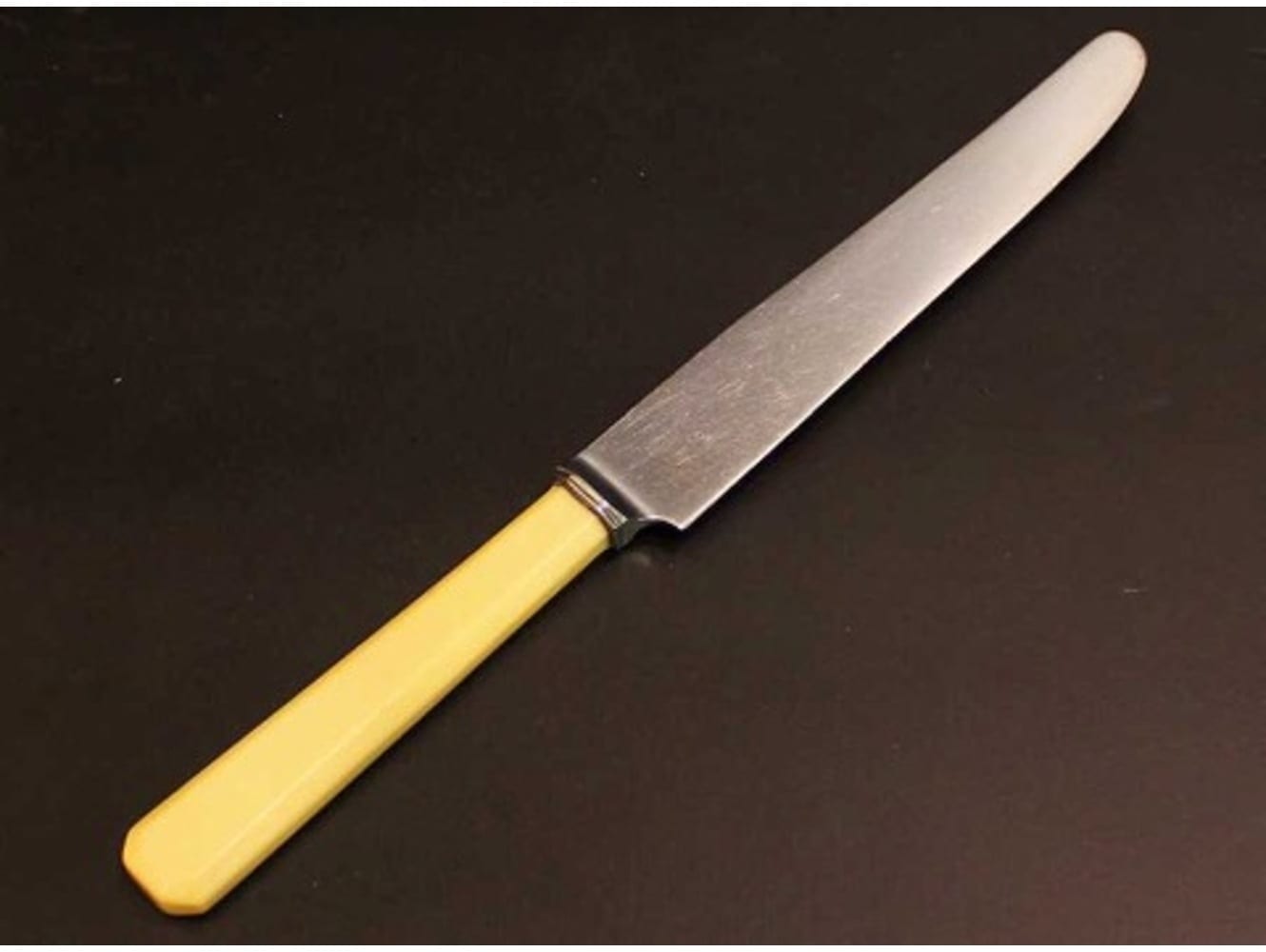 ブレッドナイフ