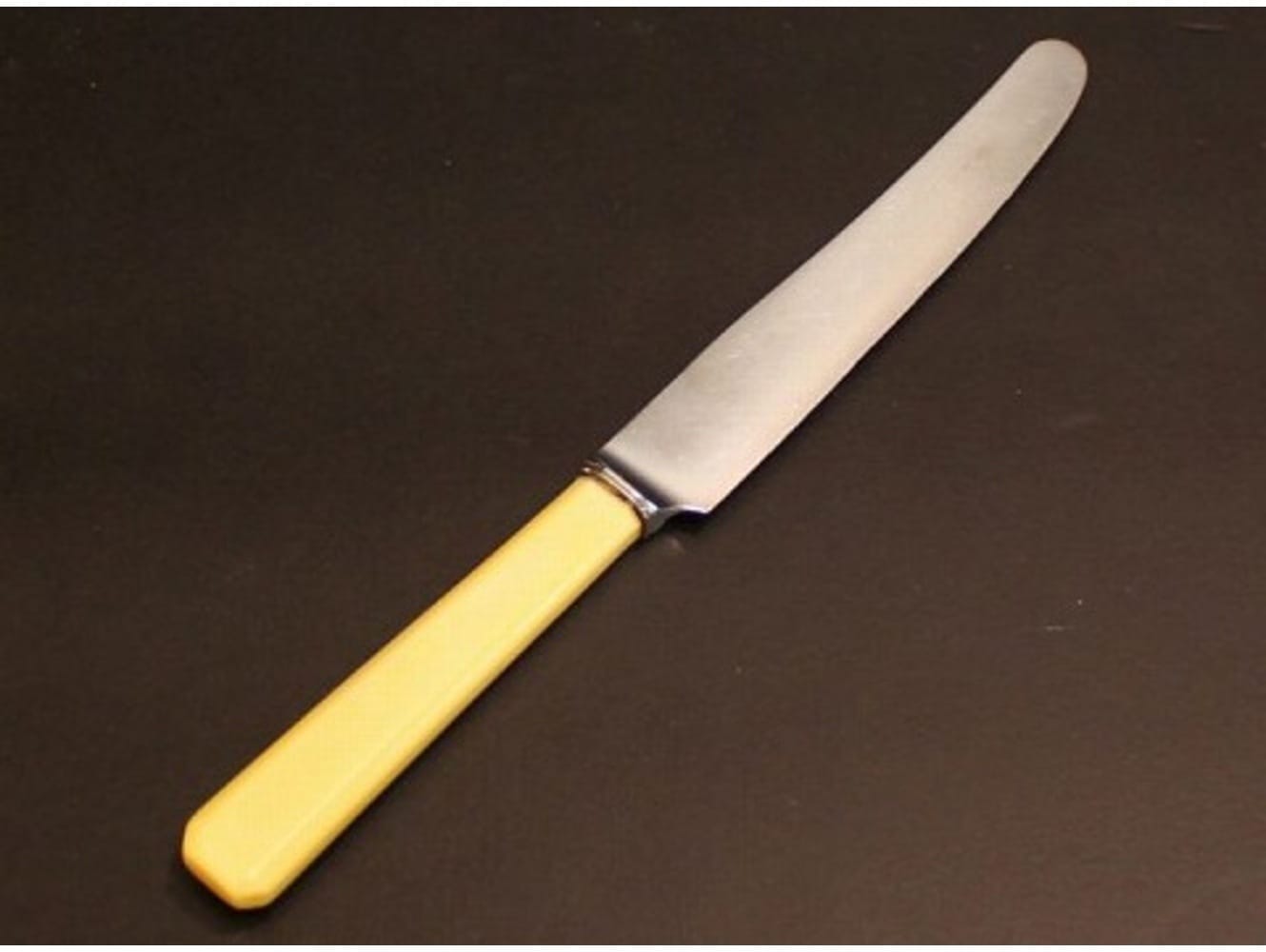 ブレッドナイフ