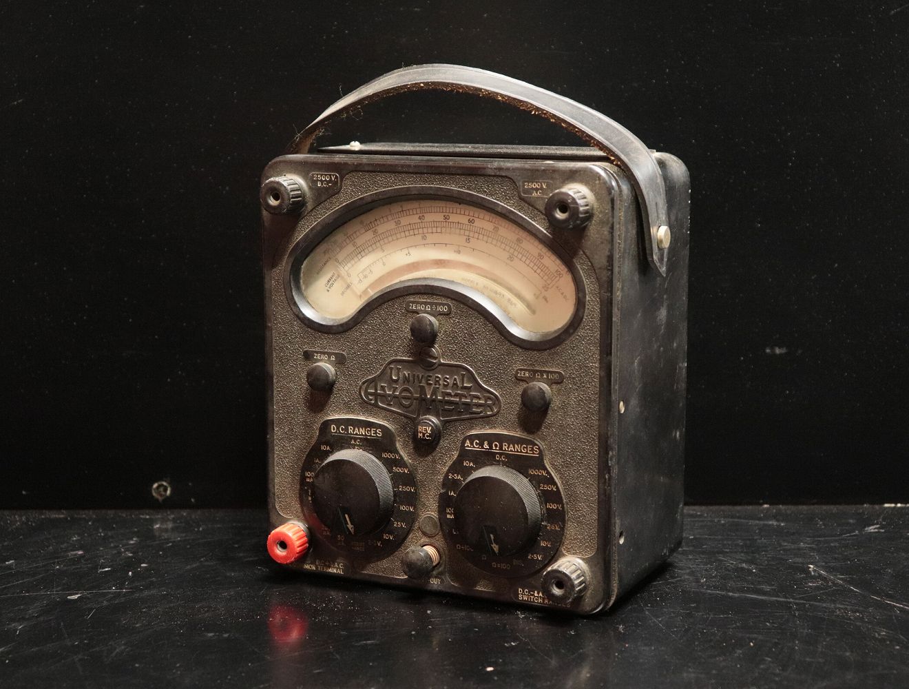 電気測定器 AVO Ltd