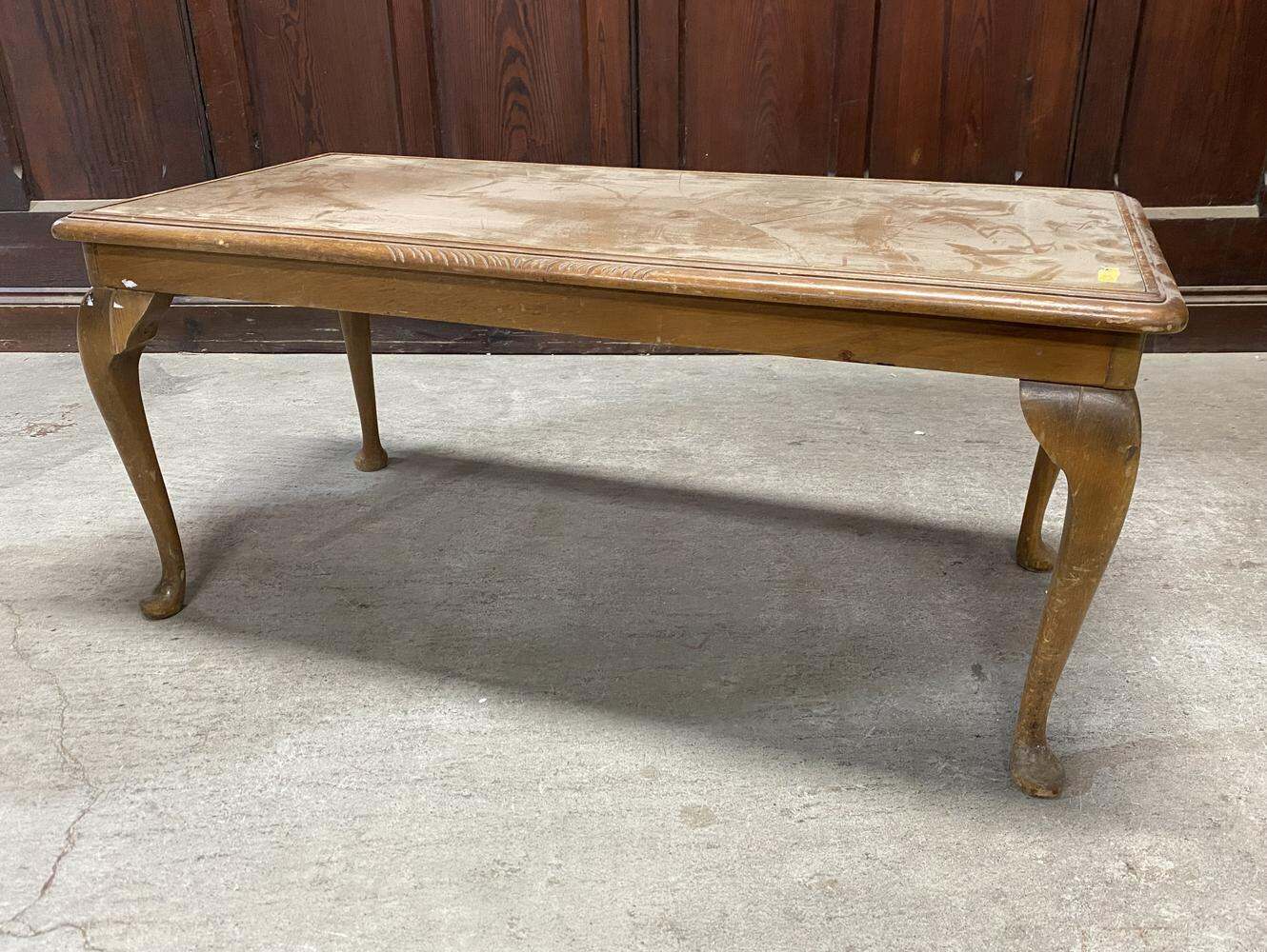 センターテーブル