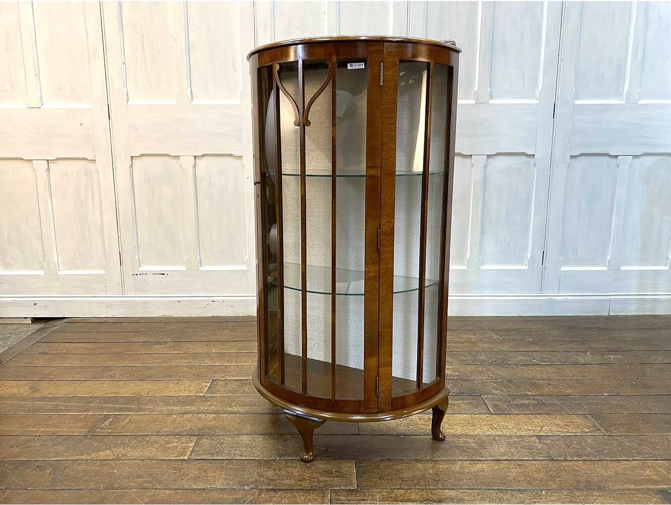 ディスプレイキャビネット