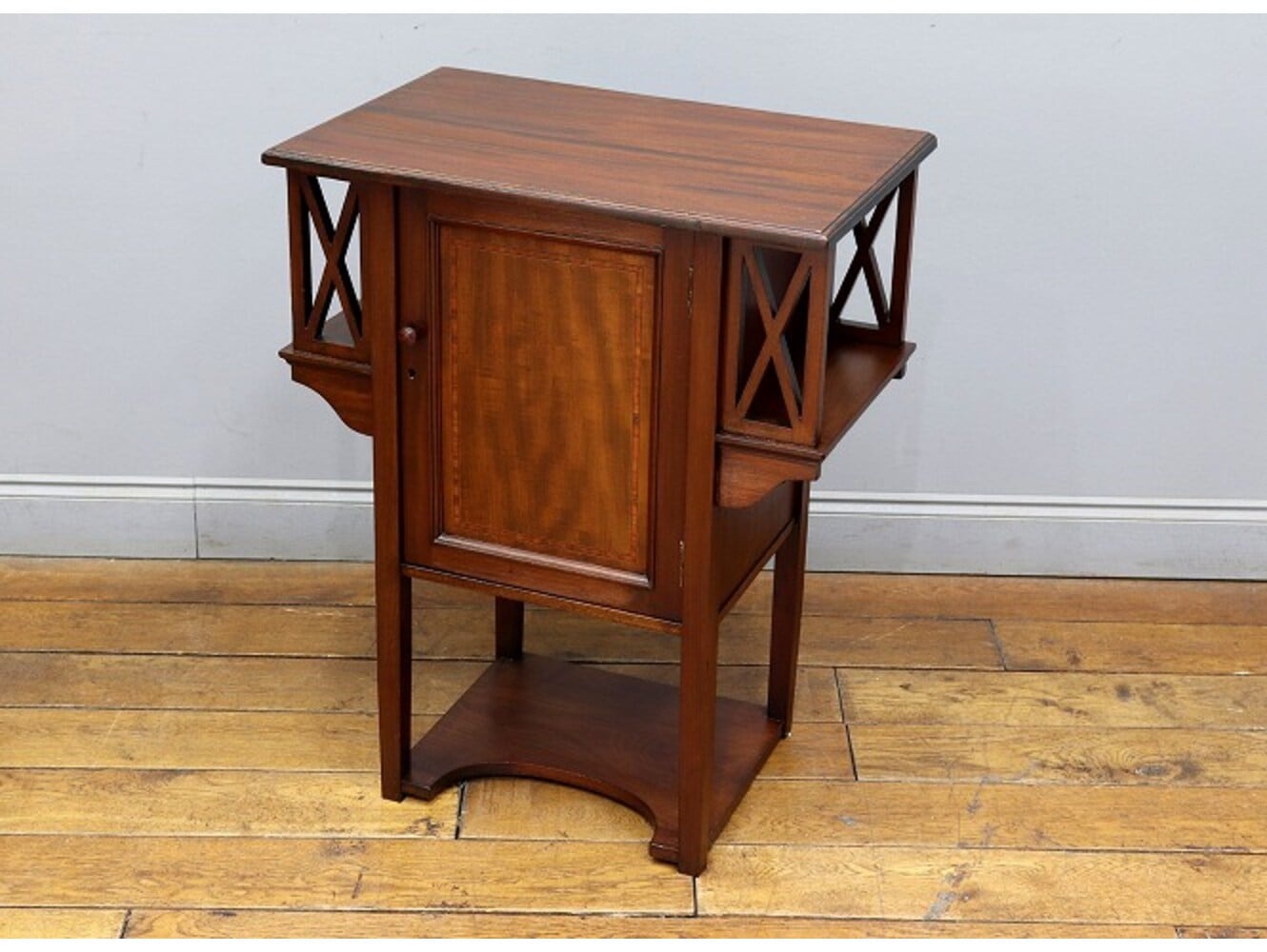 スモールキャビネット