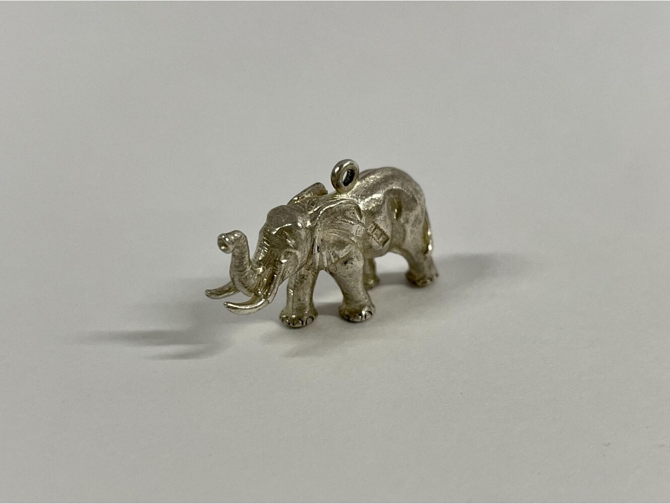 シルバーチャーム ゾウ