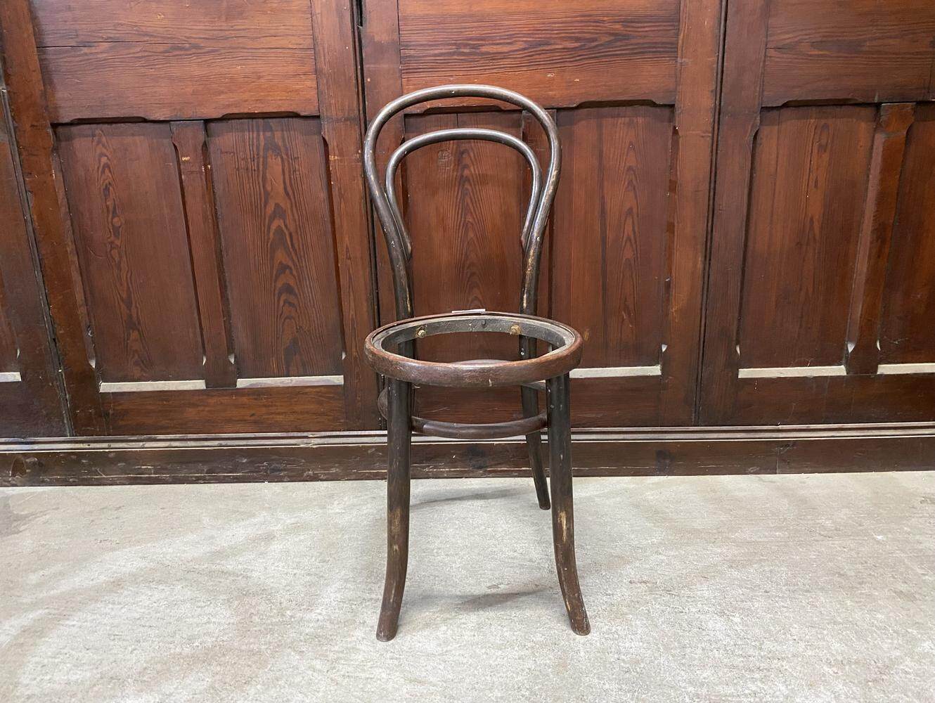 ベントウッドチェア