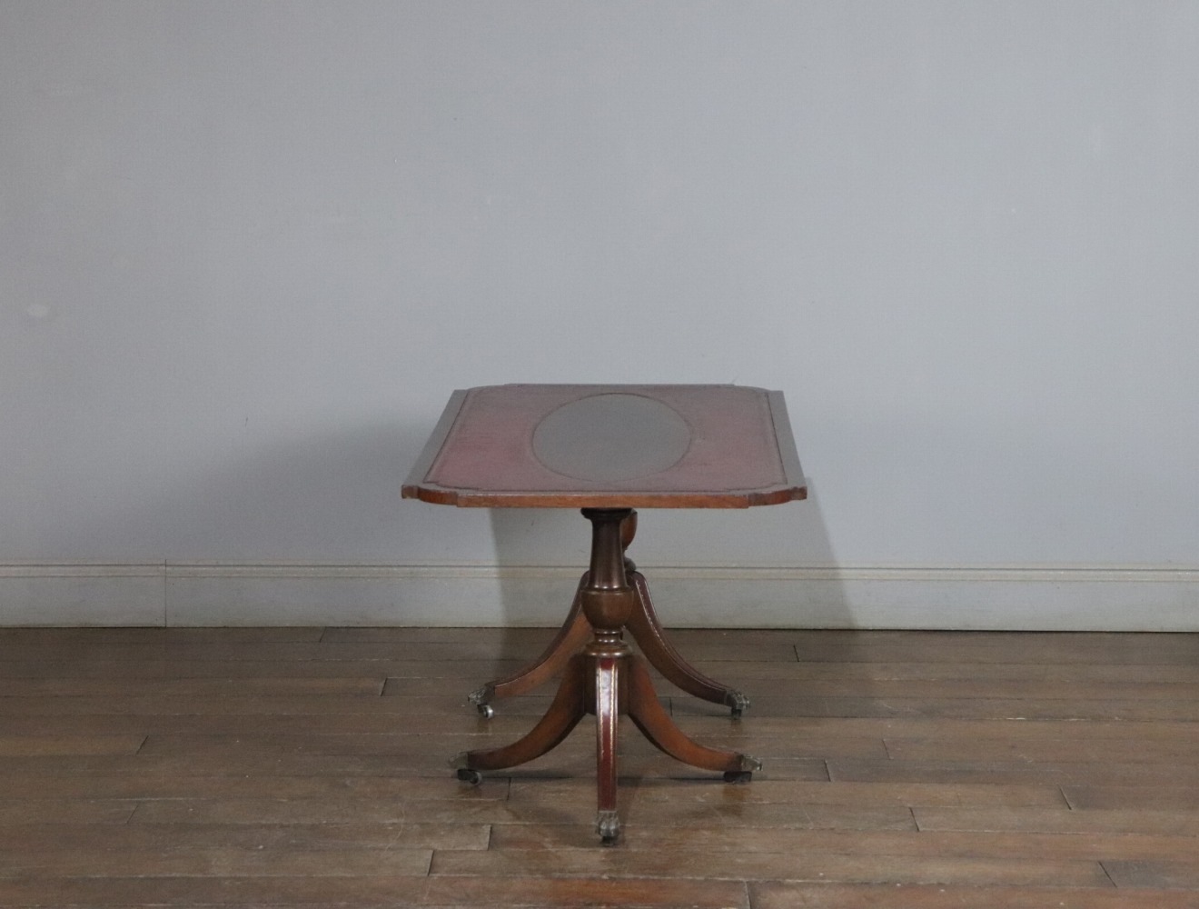 センターテーブル