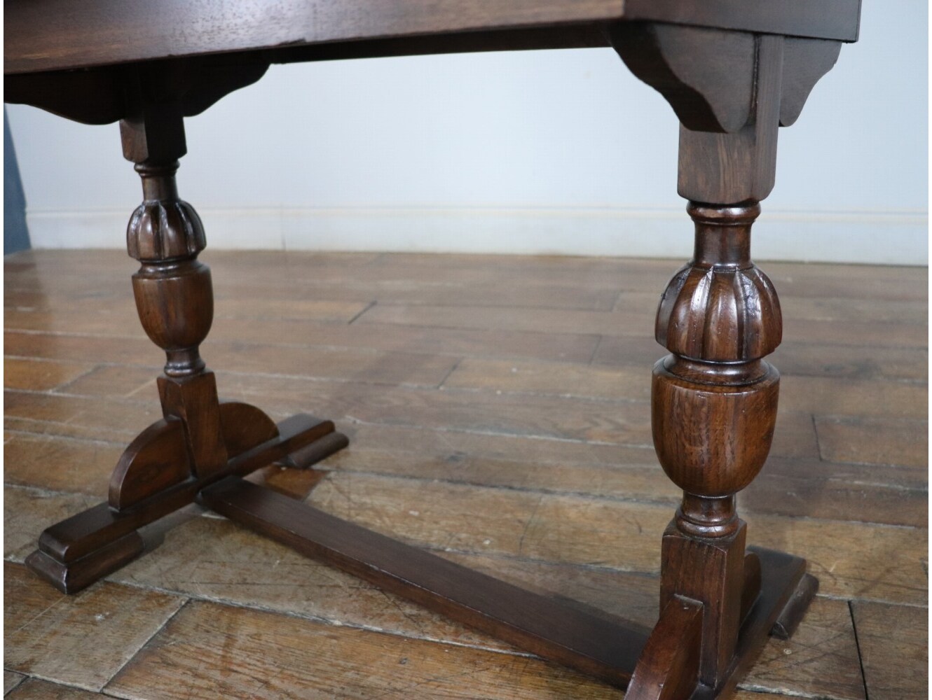 センターテーブル