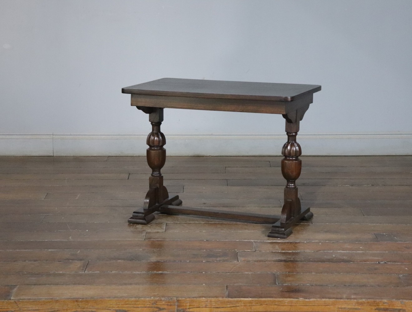 センターテーブル