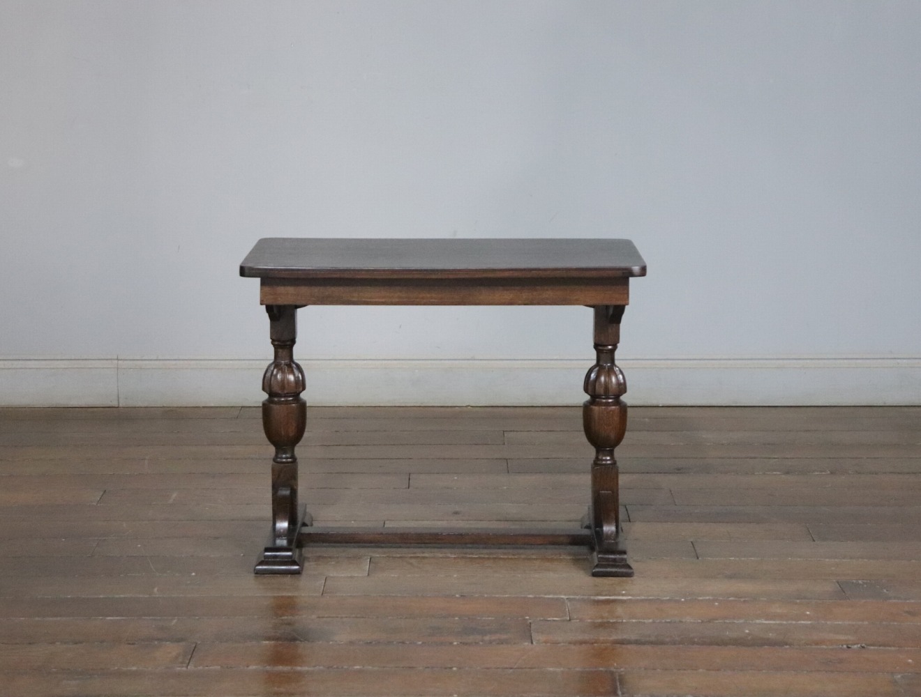 センターテーブル