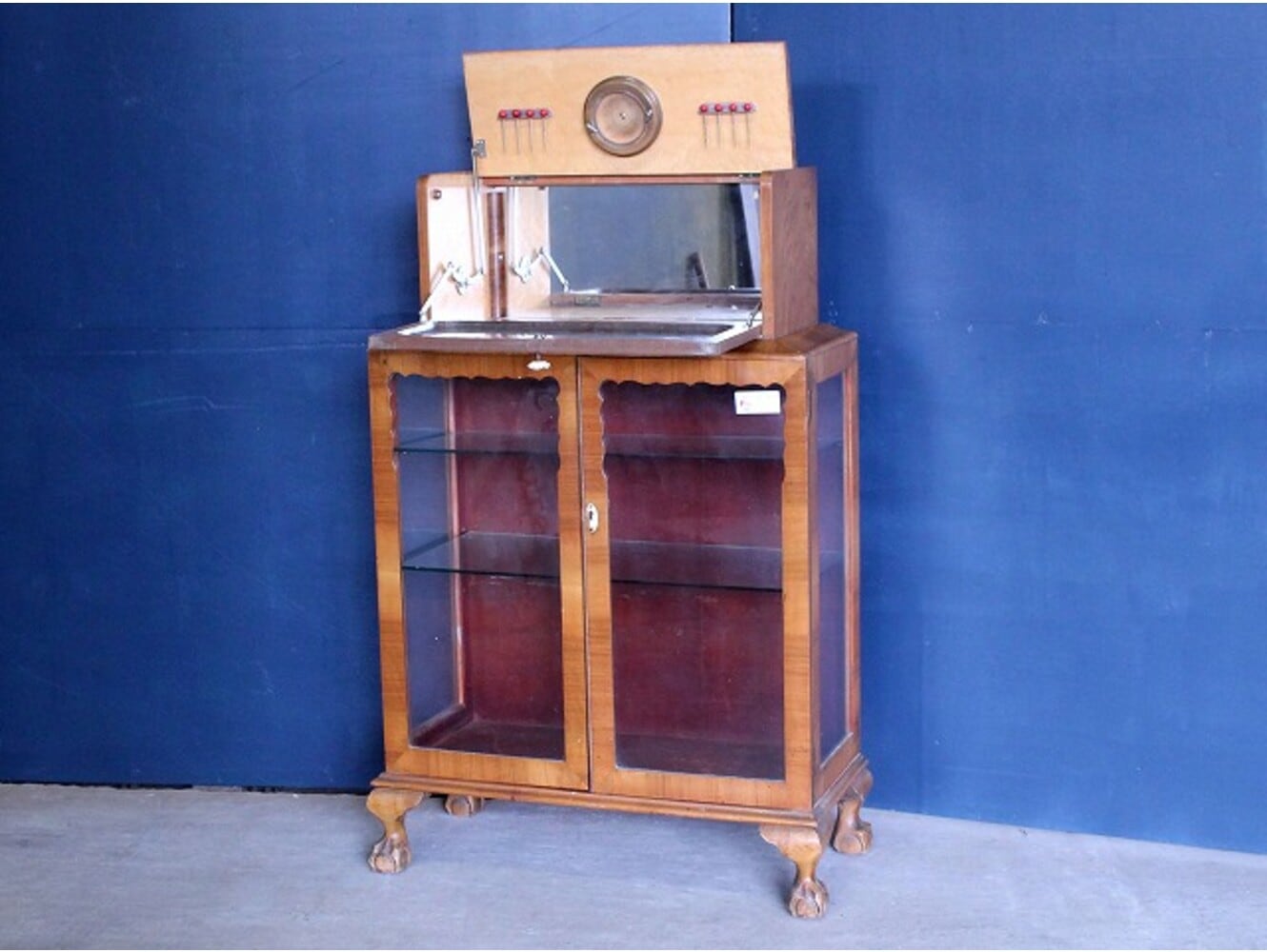 カクテルキャビネット