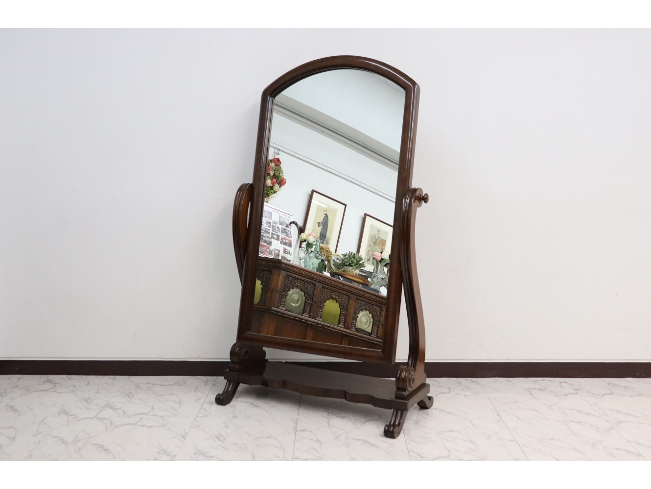 シュバルミラー