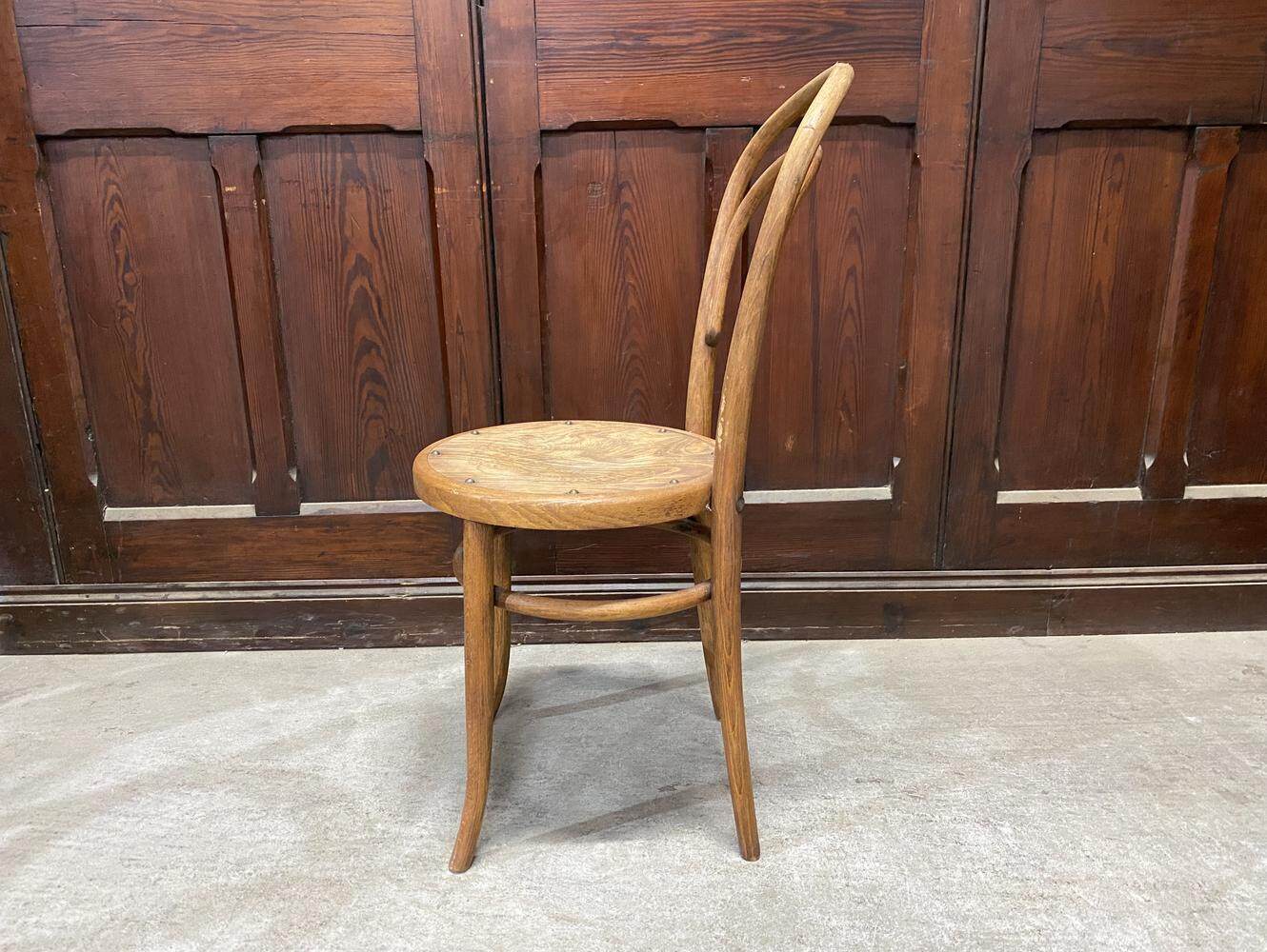 ベントウッドチェア