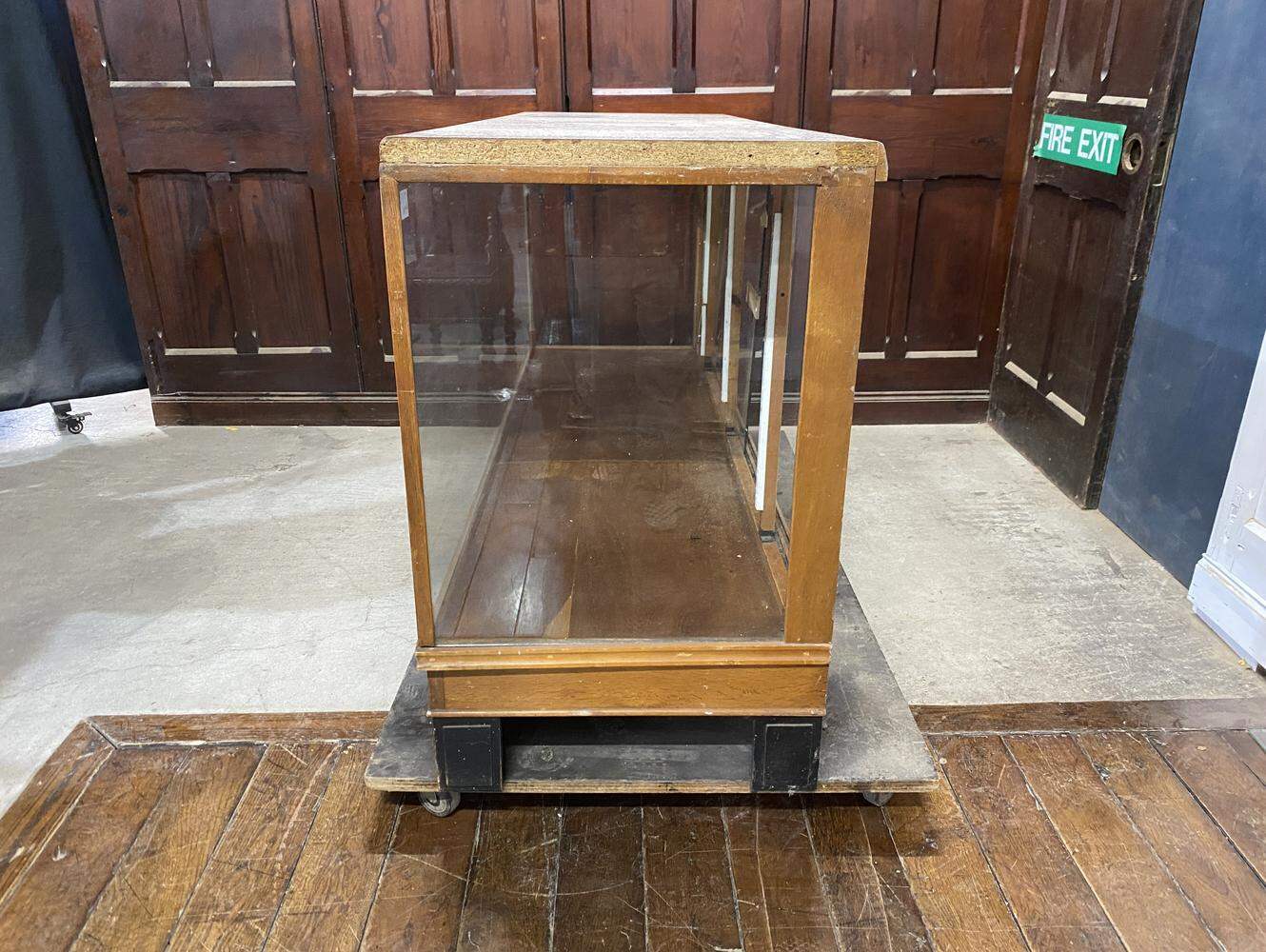 ディスプレイショーケース