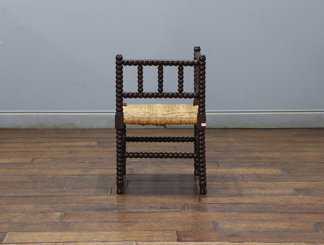 コーナーチェア