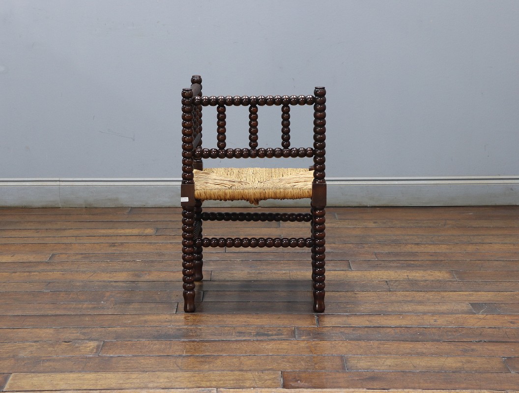 コーナーチェア