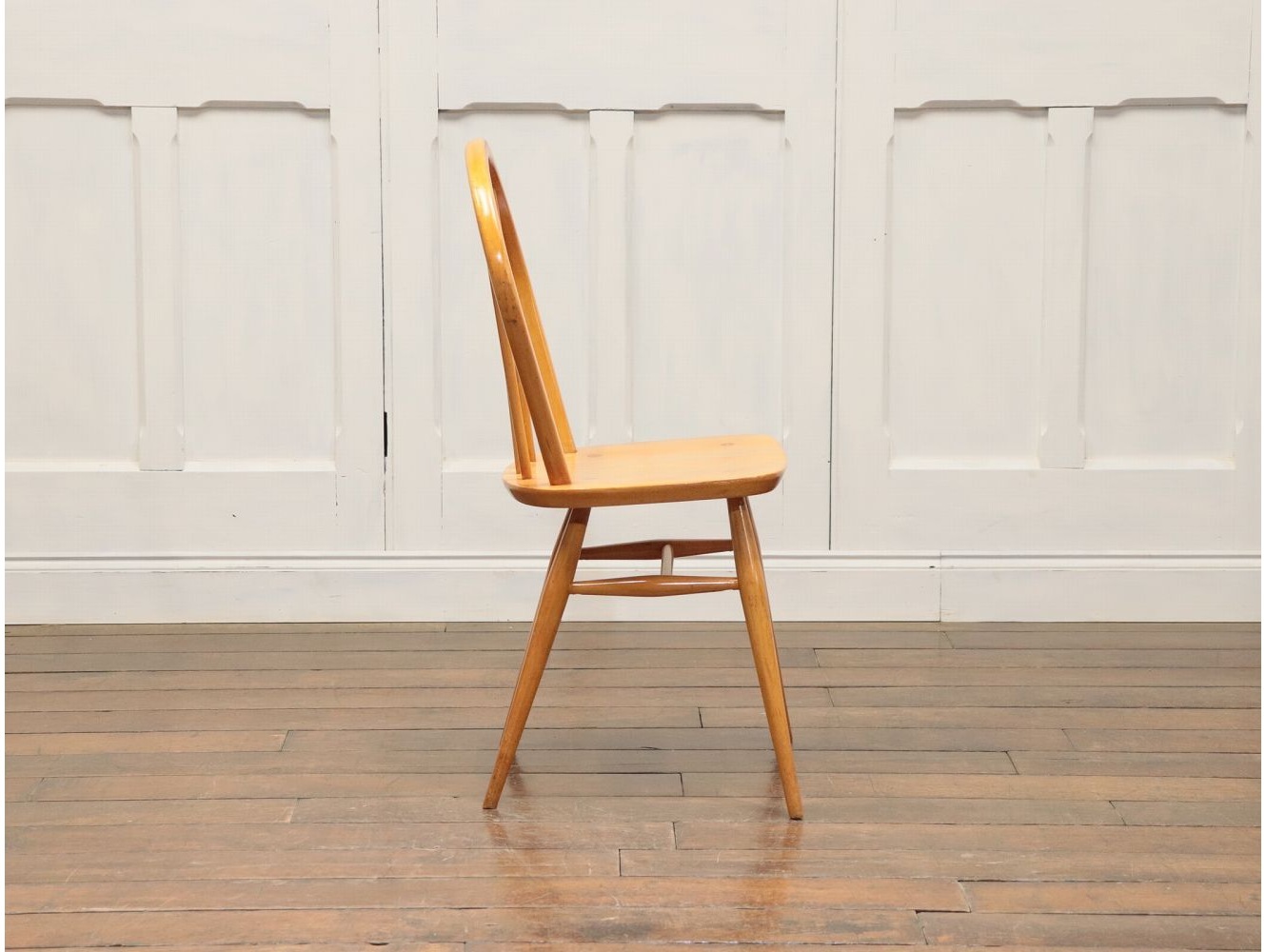 フープバックチェア ERCOL
