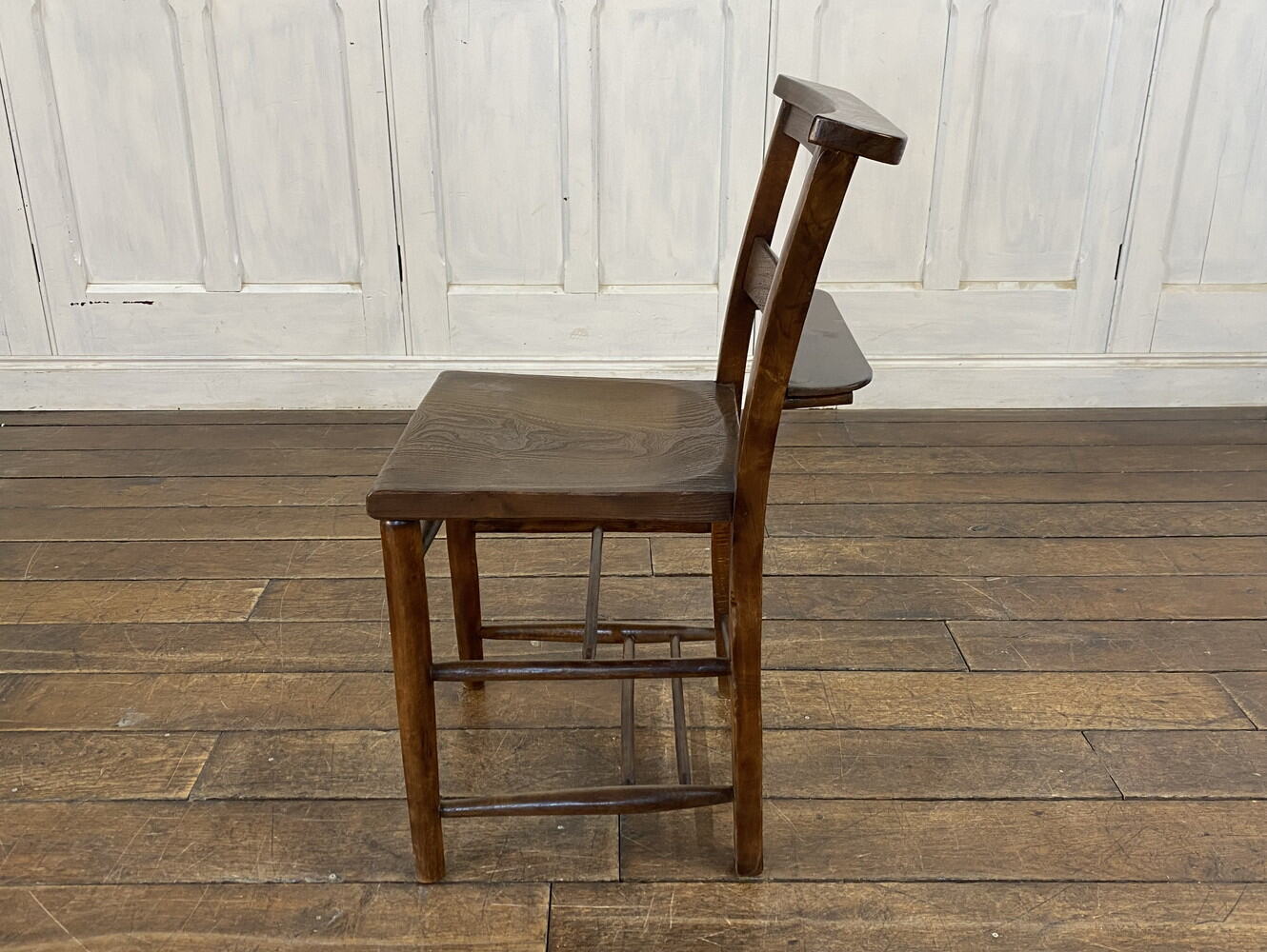 チャーチチェア