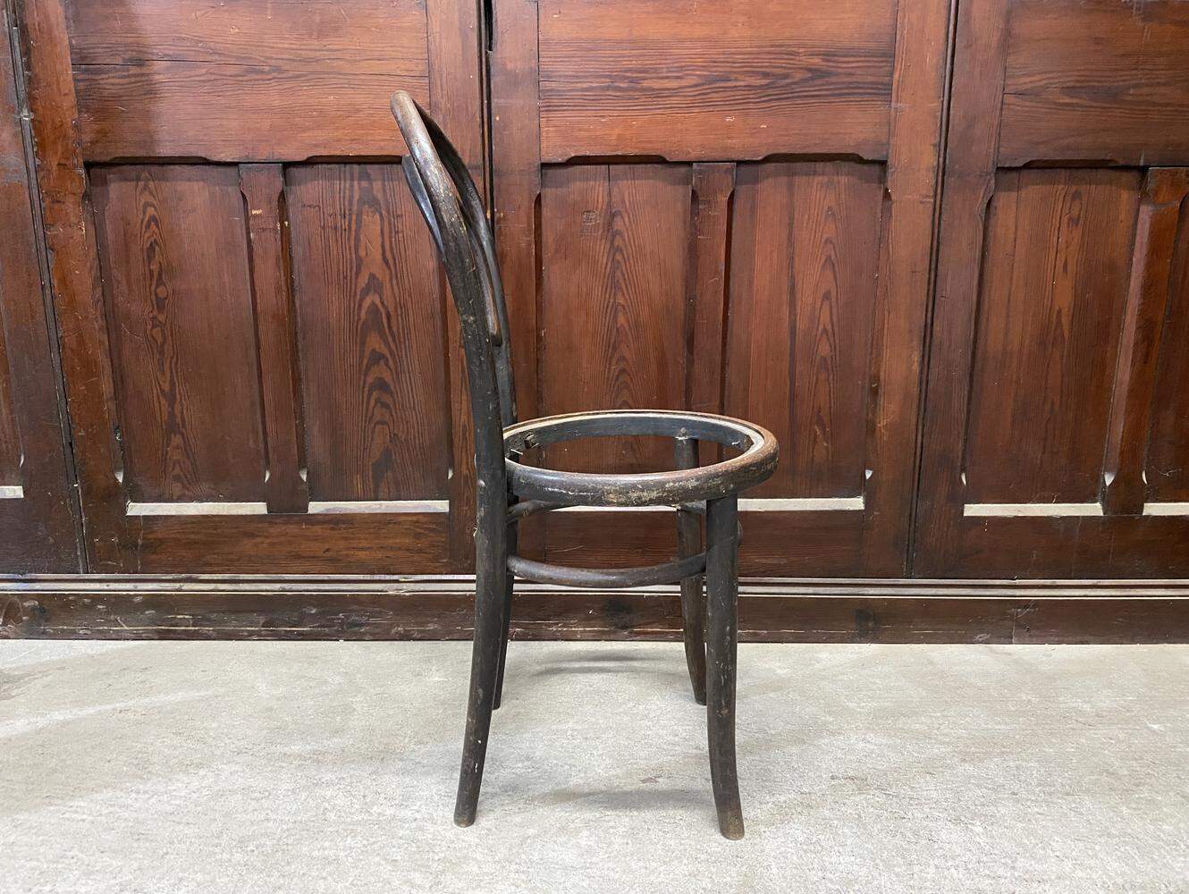 ベントウッドチェア