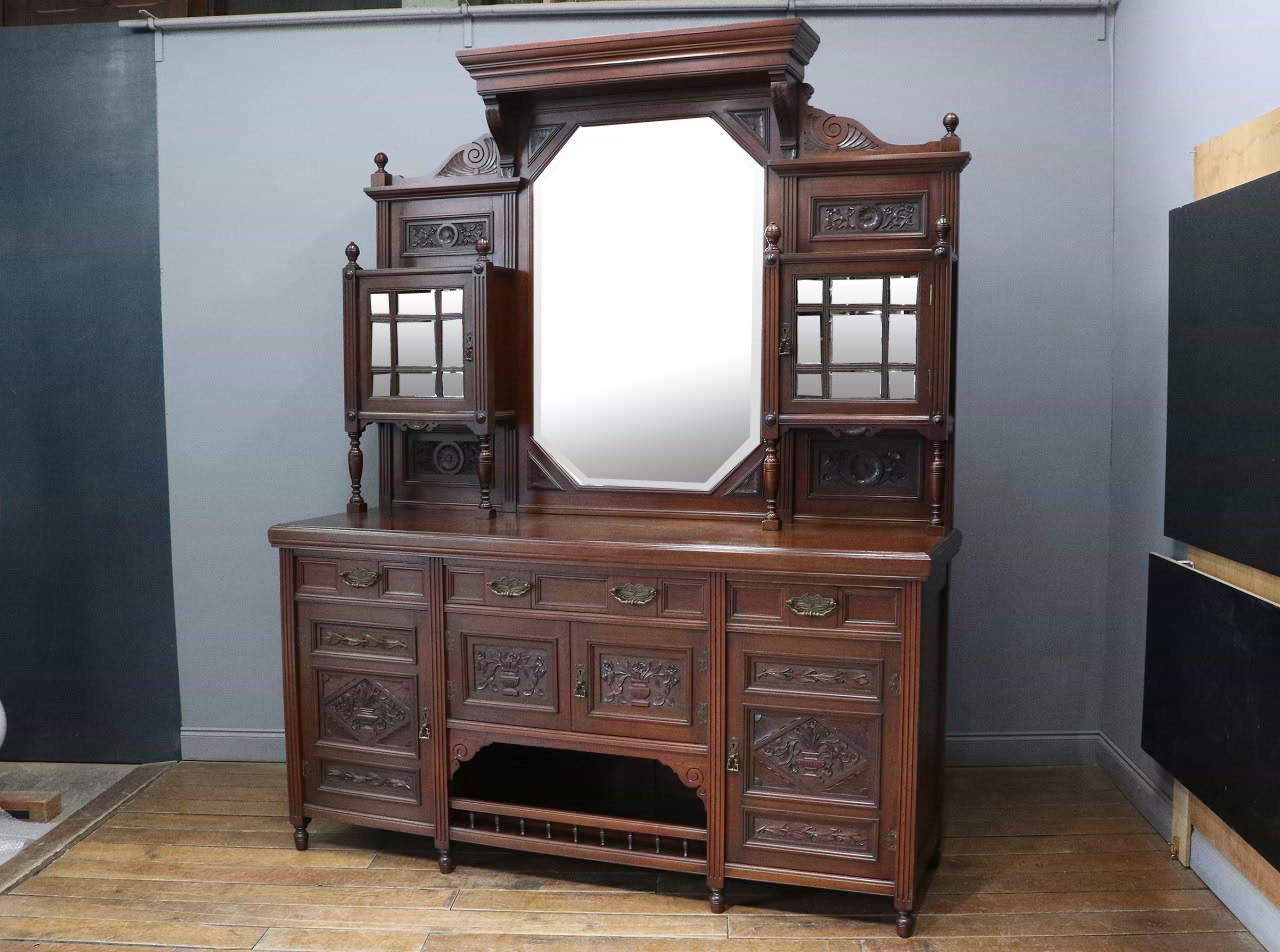 ミラーバックサイドボード