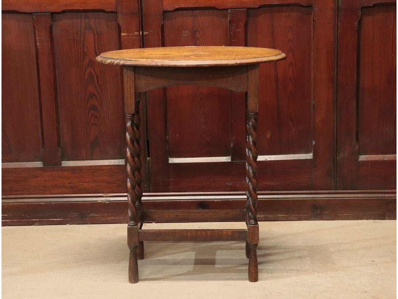 オケージョナルテーブル