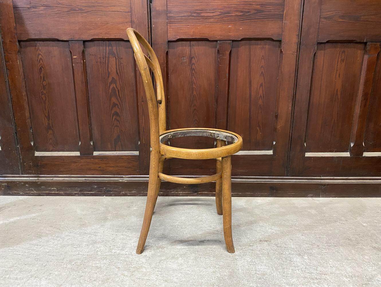 ベントウッドチェア