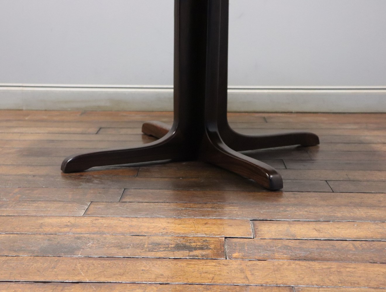 ダイニングテーブル