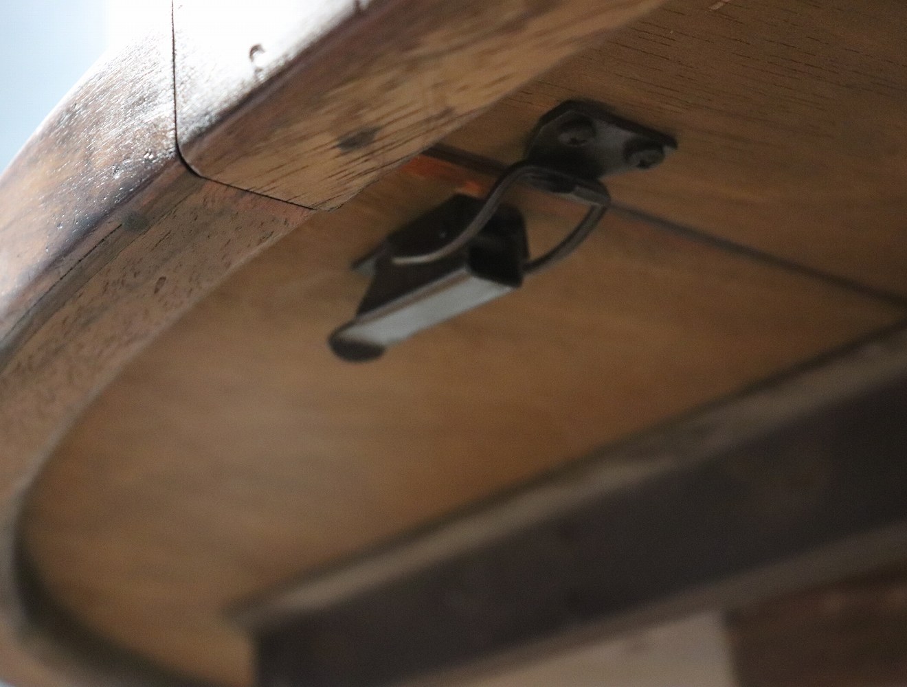 ダイニングテーブル