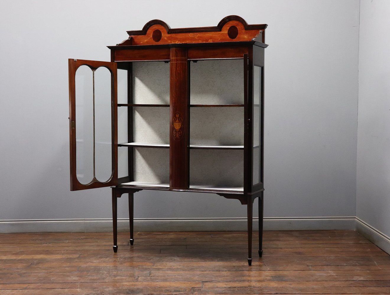 ディスプレイキャビネット | アンティーク家具,キャビネット