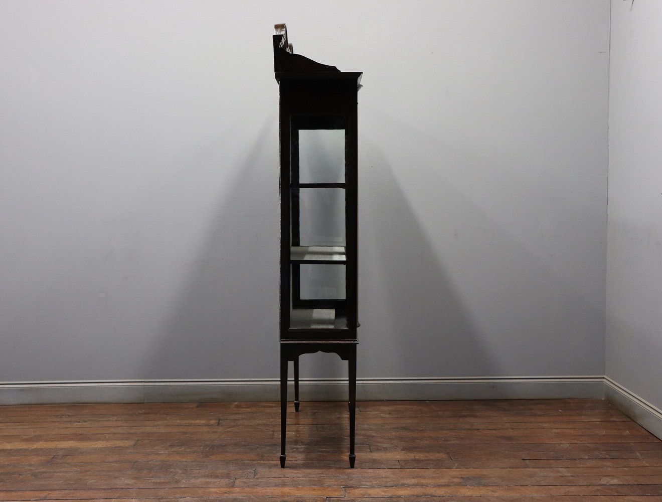 ディスプレイキャビネット