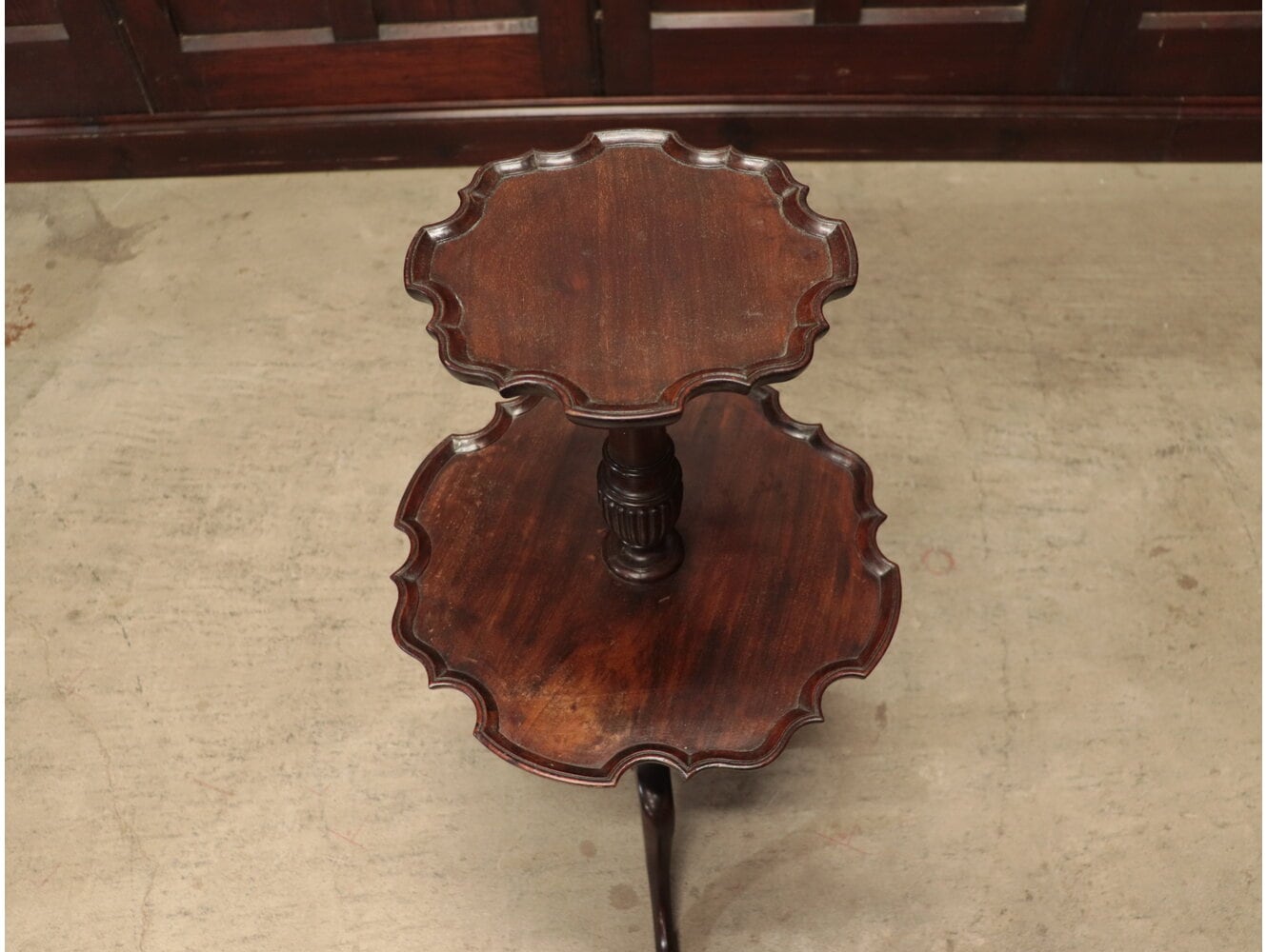 ダムウェイター