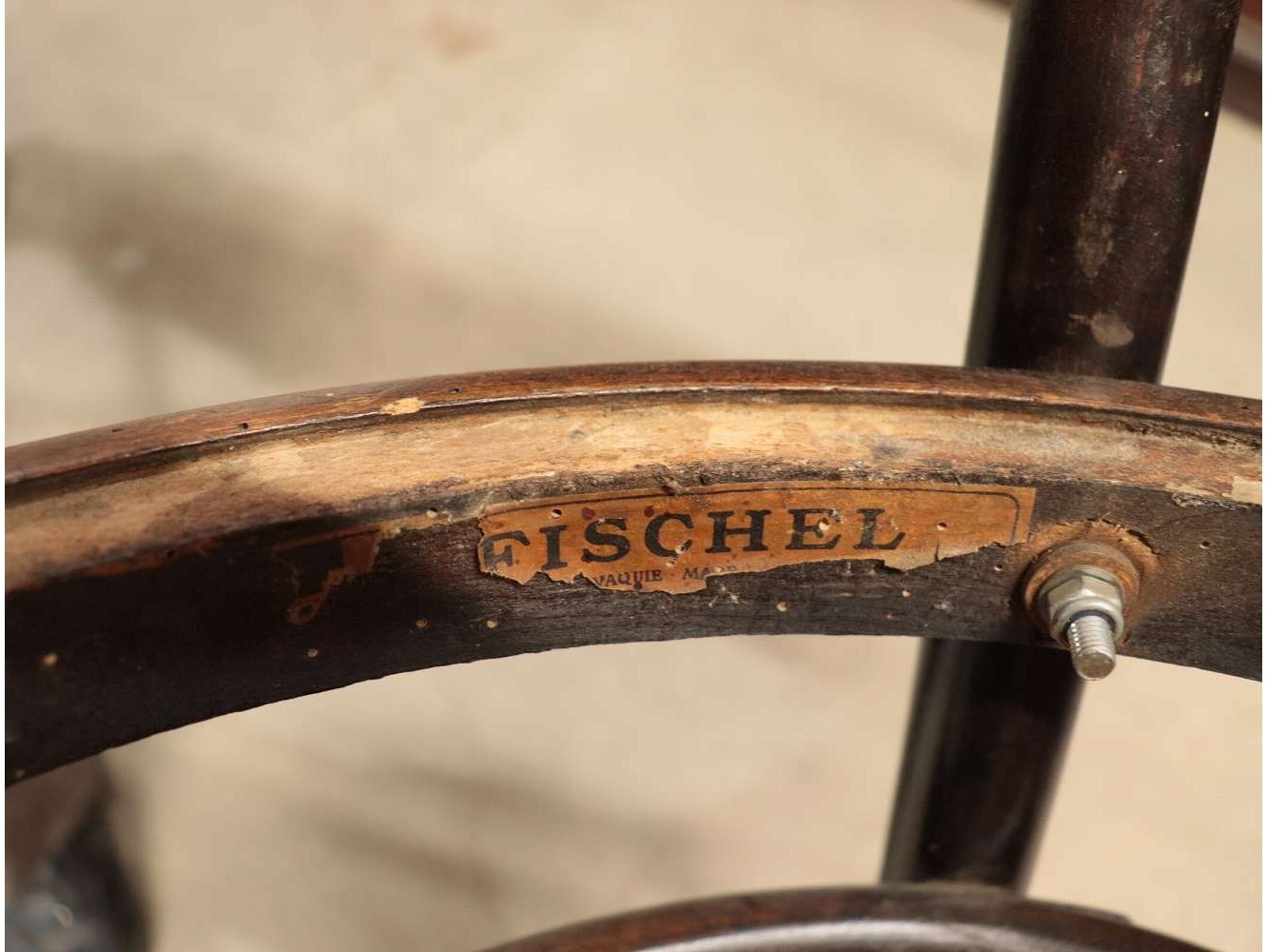 ベントウッドチェア FISCHEL