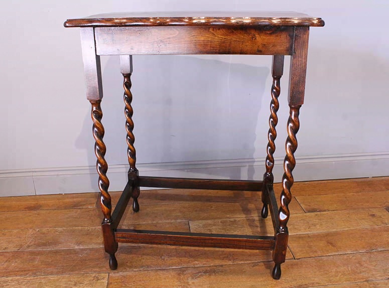 オケージョナルテーブル