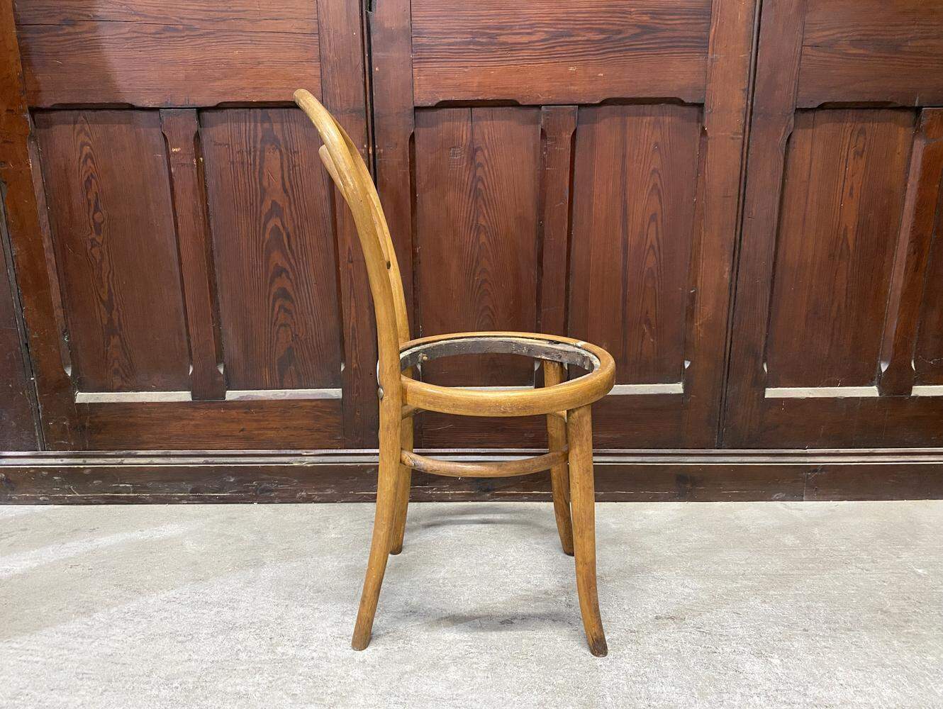 ベントウッドチェア