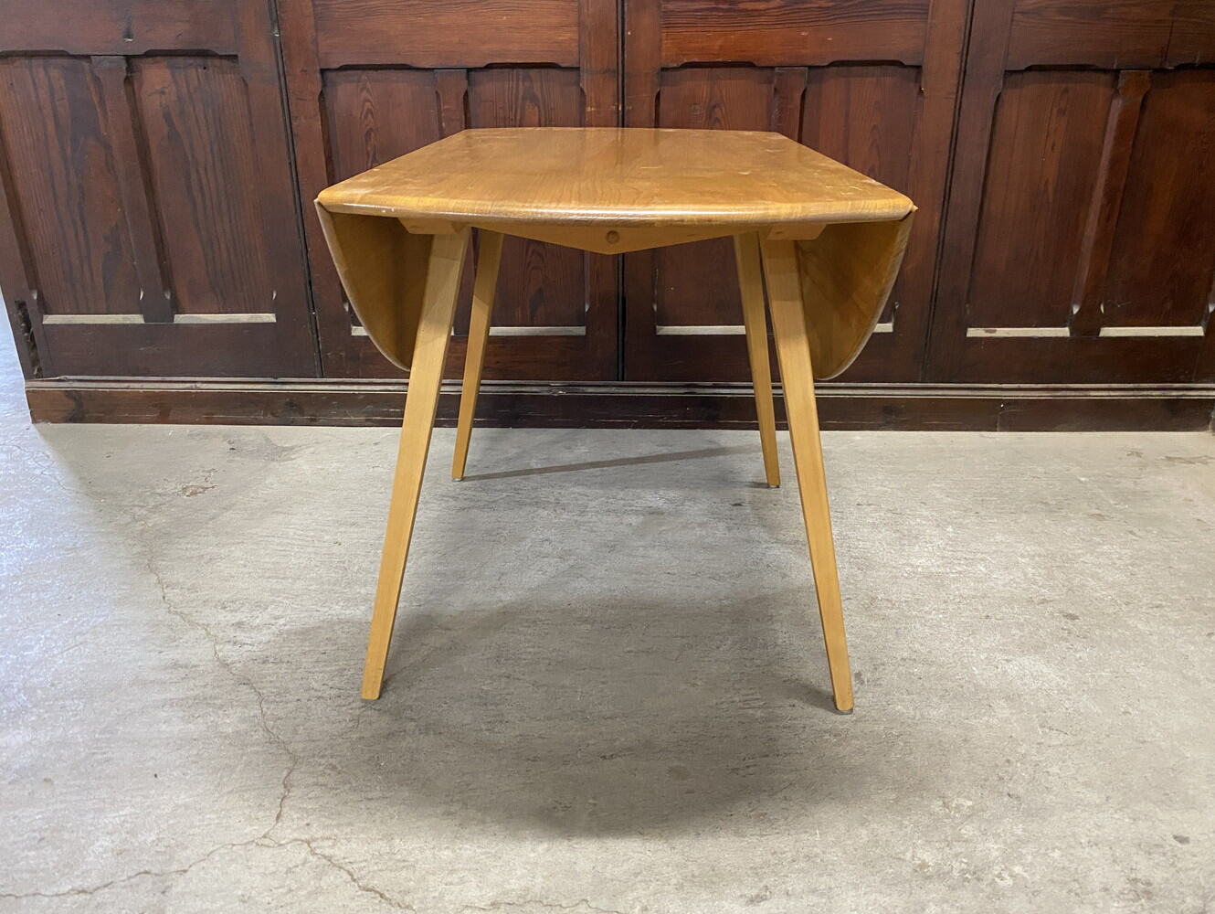 バタフライテーブル ERCOL