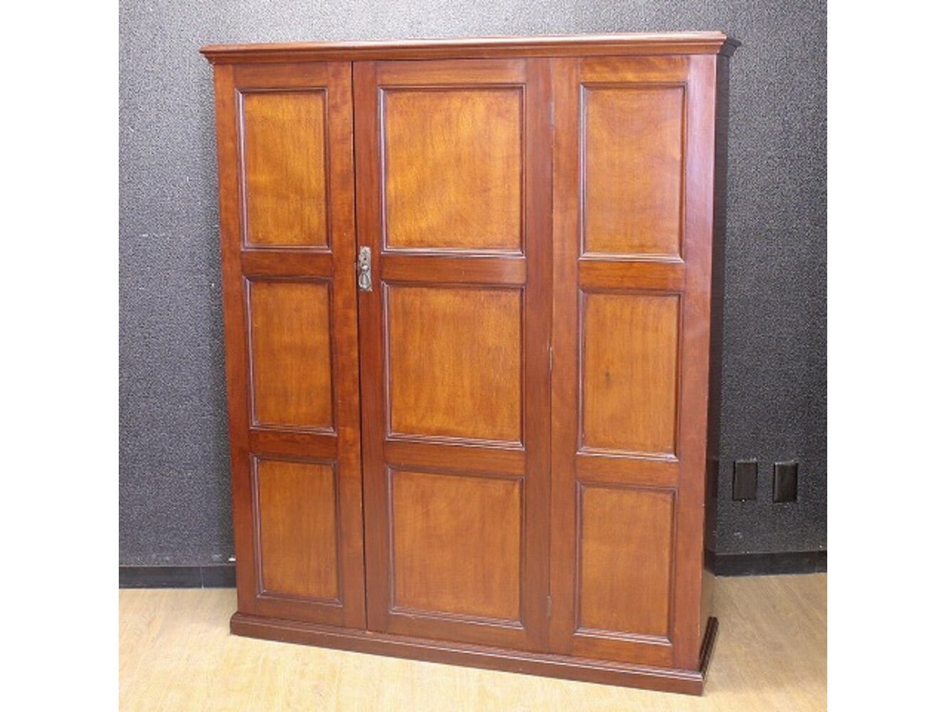 チャーチキャビネット | アンティーク家具,チェスト/ワードローブ