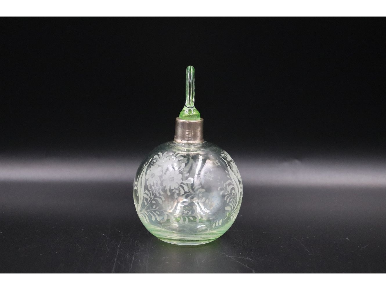 パフュームボトル